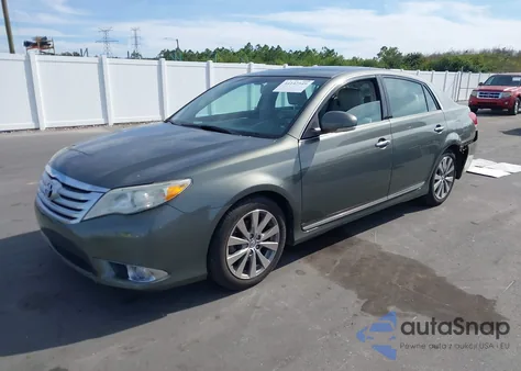 2011 Toyota Avalon Limited z USA, uszkodzony, nr VIN 4T1BK3DB4BU403115
